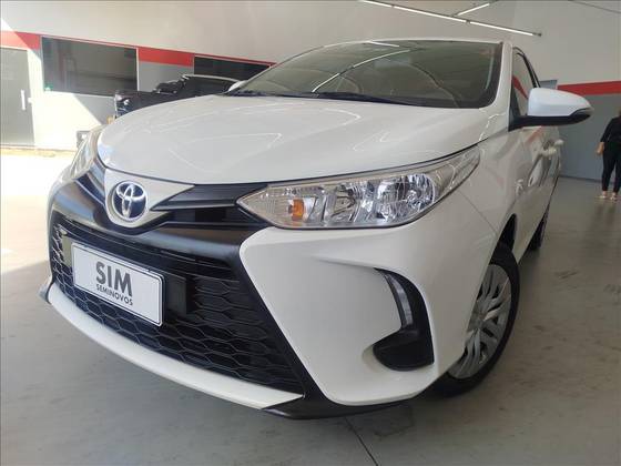 TOYOTA YARIS 1.5 16V FLEX SEDAN XL MULTIDRIVE TOYOTA YARIS 1.5 16V FLEX SEDAN XL MULTIDRIVE